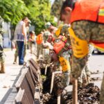 Ayuntamiento de Mérida avanza en limpieza de rejillas con apoyo del Ejército Mexicano.