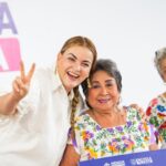 Entrega Cecilia Patrón apoyos de “Enchula tu casa” a adultos mayores para mejorar sus viviendas.
