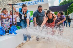 Mejora Cecilia Patrón sistemas de agua potable en comisarías del sur de Mérida.
