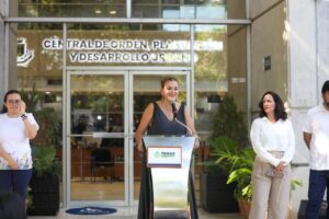 Cecilia Patrón presenta la Estrategia Mérida Ordenada para un desarrollo sostenible y con justicia social.