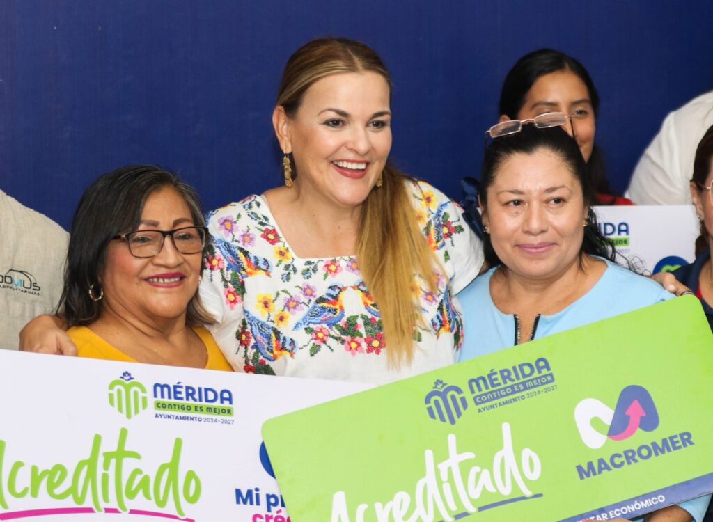 Siete de cada 10 apoyos sociales que da el Ayuntamiento de Mérida son para mujeres: Cecilia Patrón. Siete de cada 10 apoyos sociales que da el Ayuntamiento de Mérida son para mujeres: Cecilia Patrón.