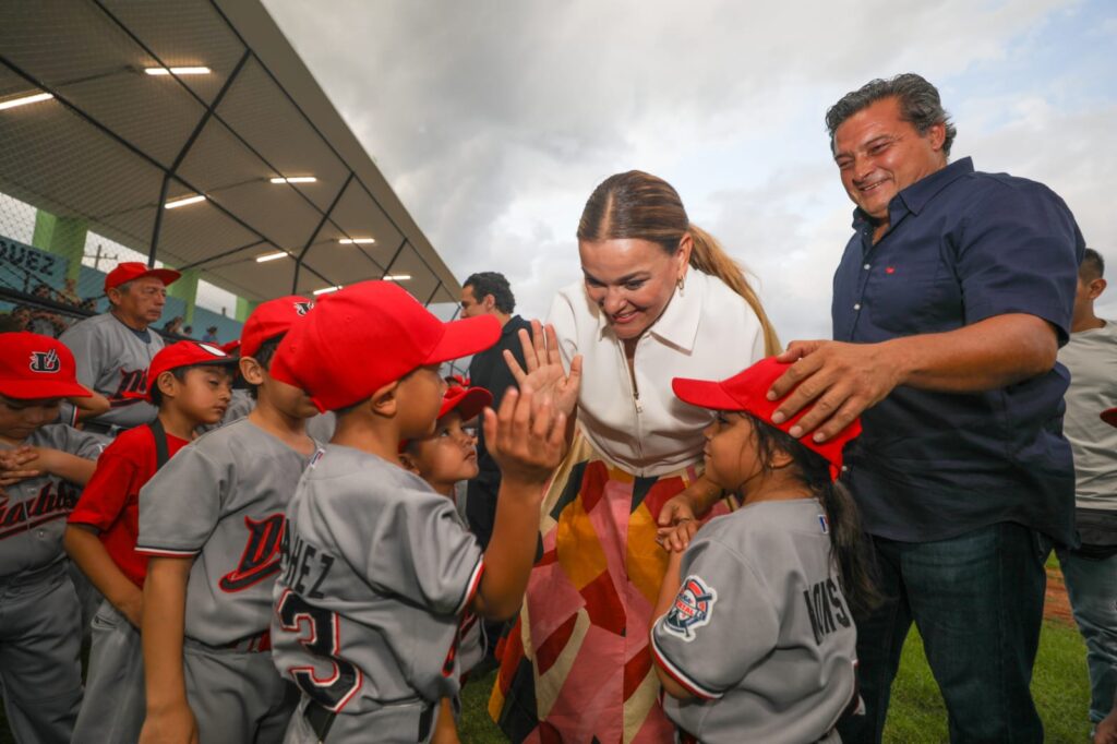 Le cumplimos a Mérida con mejores espacios deportivos para unir a la comunidad: Cecilia Patrón.