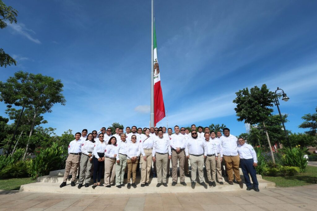 Yucatán conmemora el Día Nacional de Protección Civil con ceremonia y simulacro masivo