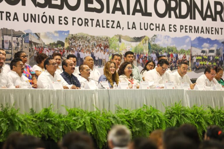 Refrenda Cecilia Patrón el compromiso del Ayuntamiento de Mérida con trabajadores y productores yucatecos.