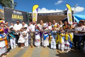 Cecilia Patrón inaugura la tradicional Feria del Mucbipollo en el barrio mágico de San Sebastián. Cecilia Patrón inaugura la tradicional Feria del Mucbipollo en el barrio mágico de San Sebastián.