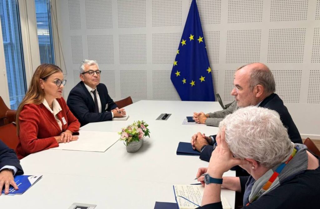Ayuntamiento de Mérida presente en foro europeo por fondos que fortalezcan programas municipales. Ayuntamiento de Mérida presente en foro europeo por fondos que fortalezcan programas municipales.
