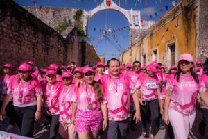 Izamal se tiñe de rosa en la Carrera Rosa 2025 para impulsar la prevención del cáncer de mama Izamal se tiñe de rosa en la Carrera Rosa 2025 para impulsar la prevención del cáncer de mama