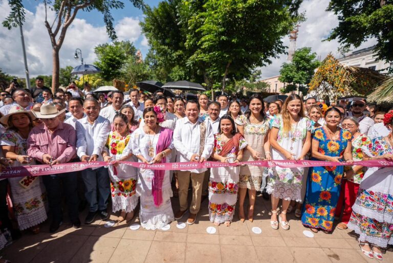 Gobierno del Renacimiento Maya impulsa la preservación de tradiciones con la Gran Muestra Estatal de Altares