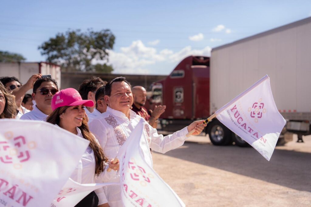 Yucatán envía 30 toneladas de ayuda humanitaria a estados afectados por lluvias