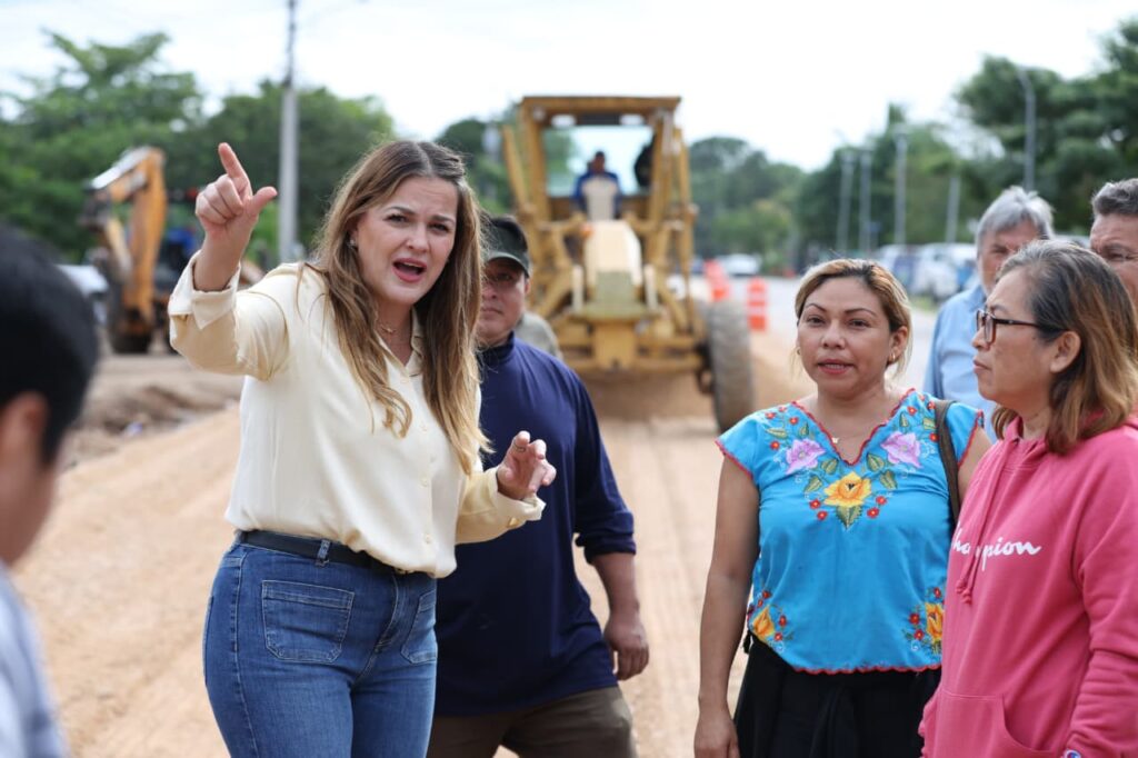 De sur a norte hacemos más calles que mejoran la vida de las y los meridanos: Cecilia Patrón.