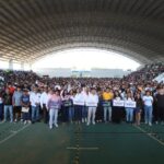 Cecilia Patrón entrega apoyos educativos a más de mil jóvenes meridanos