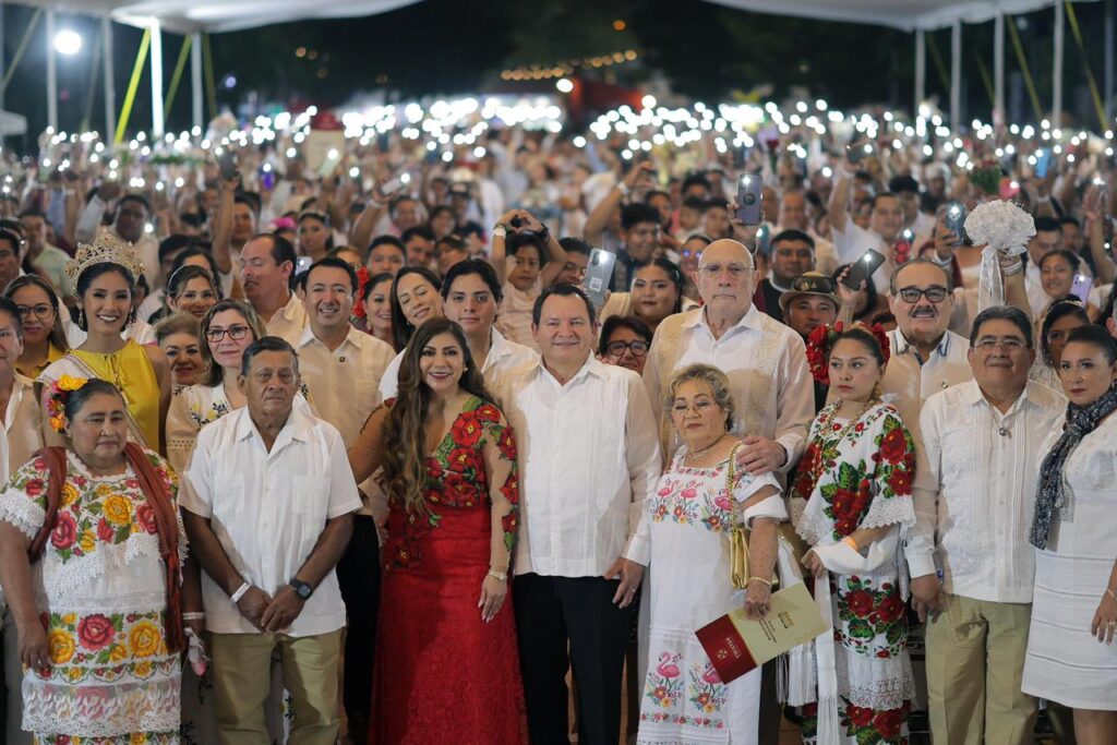 Se unen 565 parejas en las Bodas del Renacimiento Maya 2025