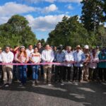 Caminos sacacosechas benefician a 10 mil productoras y productores de Akil