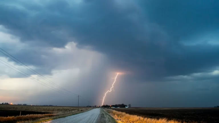 rayo-unsplash-16-9-aspect-ratio-default-0_da39