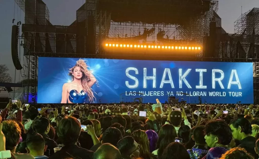 Shakira-hace-vibrar-a-Merida-con-_Las-Mujeres-Ya-No-Lloran-World-Tour_